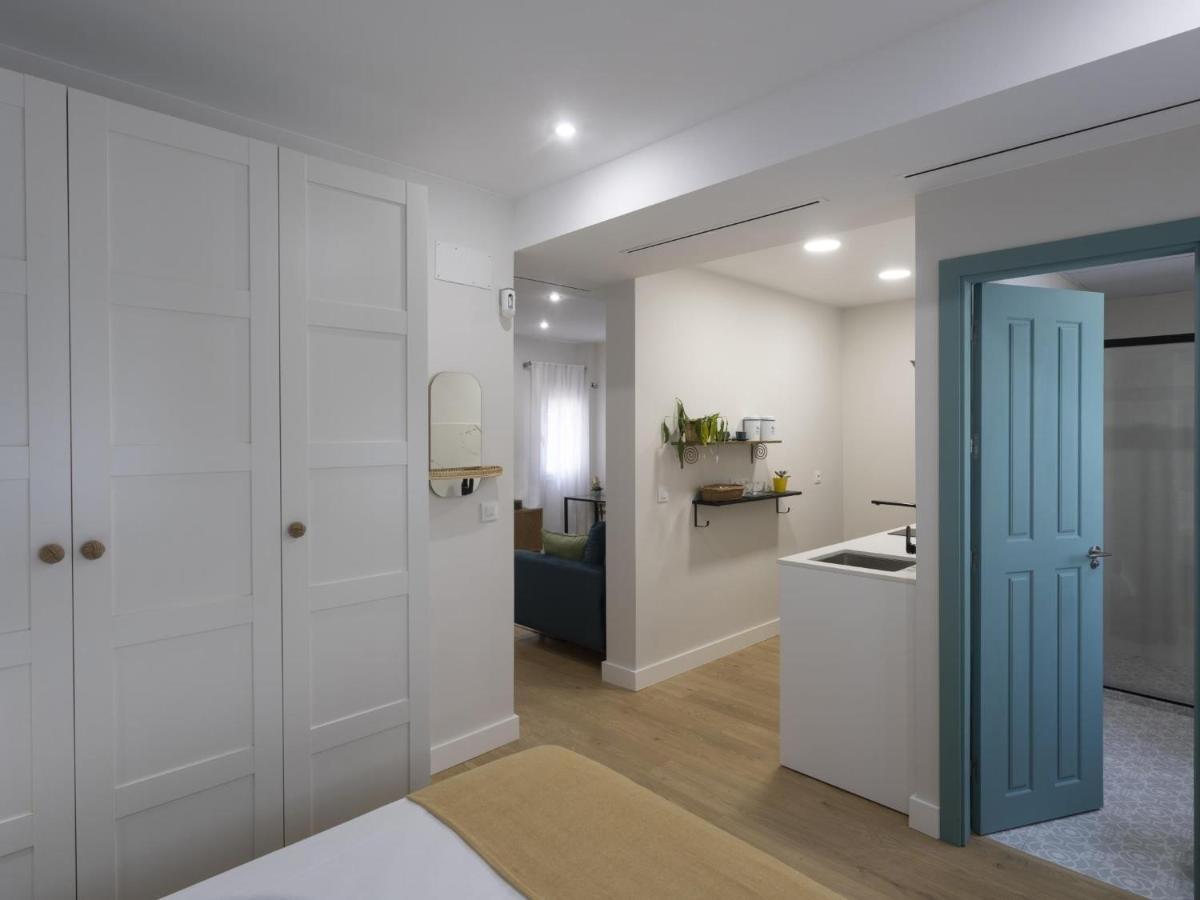 Beautiful Blue Triana Apartment Seville Luaran gambar